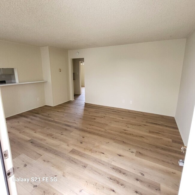 Building Photo - 4201 Green Ave