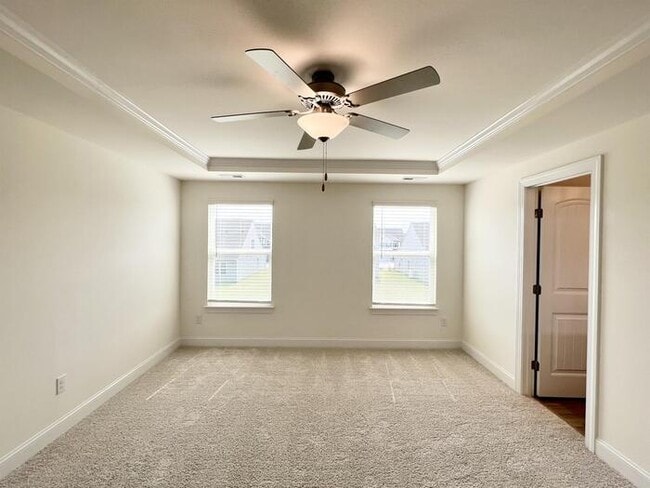 Building Photo - 324 Highview Dr