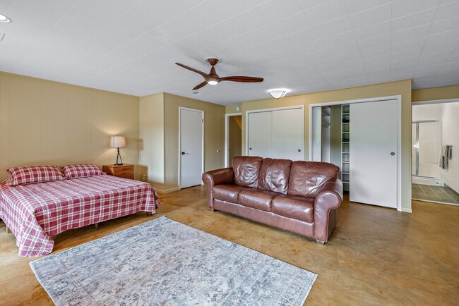 Building Photo - 7261 Dockside Ln