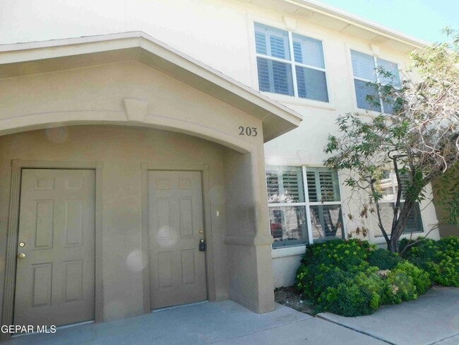 Primary Photo - 10051 Railroad Dr