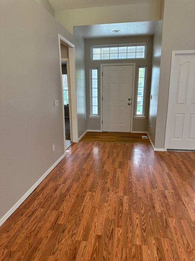 Building Photo - $1,895. - Coming soon! 4 Bed, 2 Bath with ...