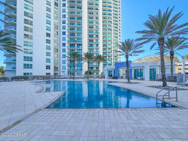 Building Photo - 231 Riverside Dr