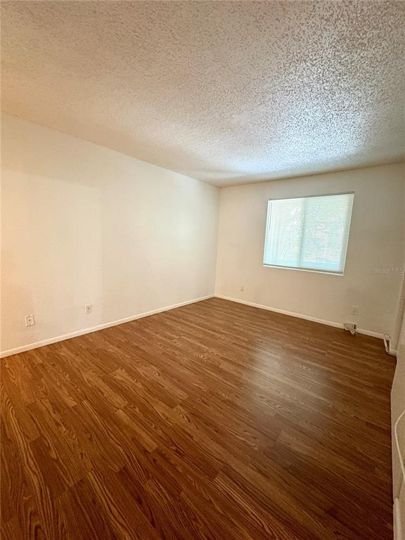 Building Photo - 231 Red Maple Pl