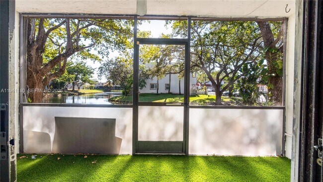 Building Photo - 9487 NW 42nd St