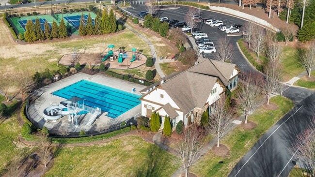 Building Photo - Beautiful Furnished Home in Olmstead