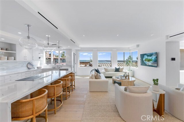Building Photo - 3130 Breakers Dr
