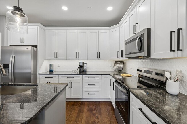 Building Photo - 137 Crockett Hls Ln