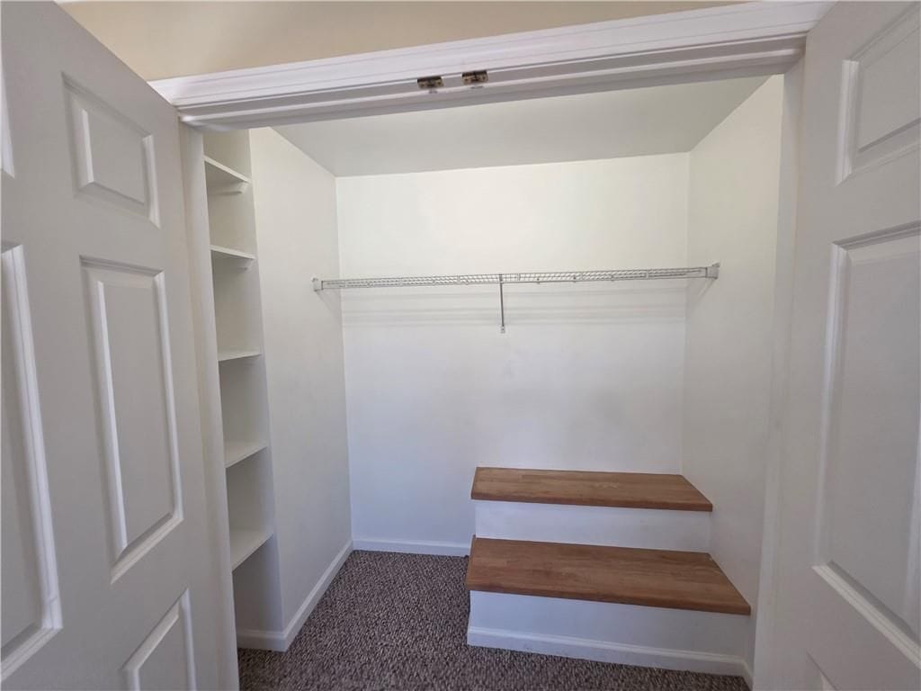 Building Photo - 2226 Cranston St