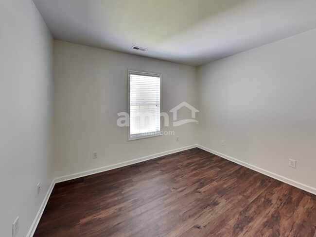 Building Photo - 11251 Heritage Green Dr