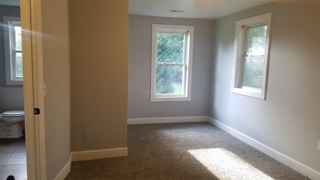Building Photo - 4582 Maiden Ln