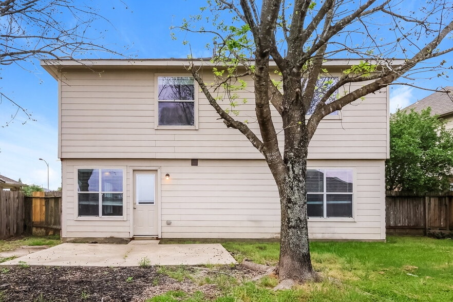 Building Photo - 25306 Barmby Dr