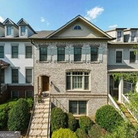 Building Photo - 690 Arklow Dr