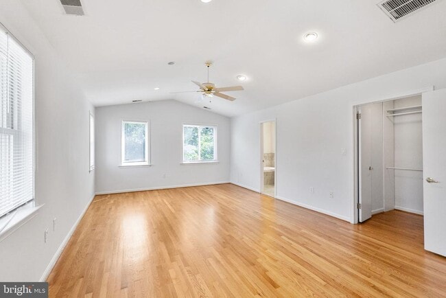Building Photo - 7611 Whittier Blvd