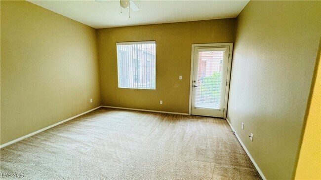 Building Photo - 1525 Spiced Wine Ave