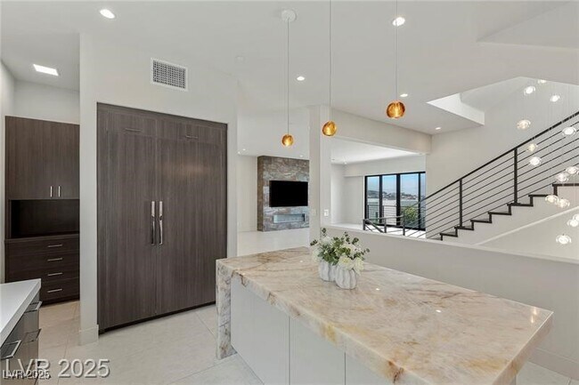 Building Photo - 378 Tranquil Peak Ct