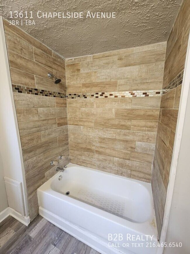 Building Photo - 13611 Chapelside Ave