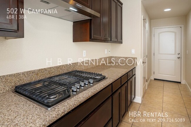 Building Photo - 502 W Campania-