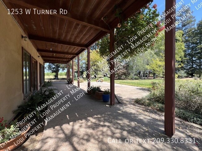 Building Photo - 1253 W Turner Rd