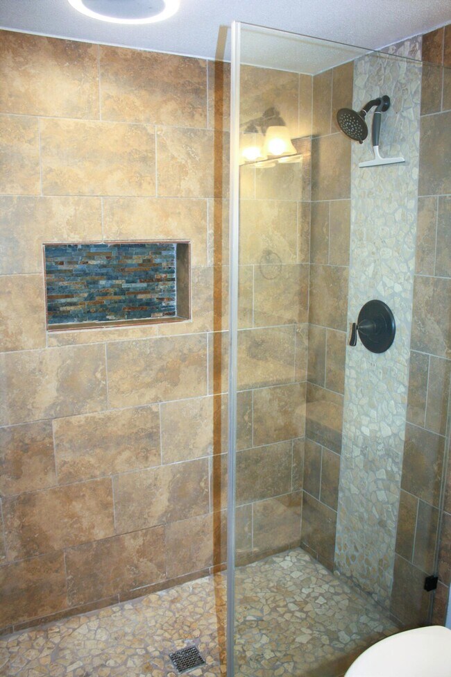 Building Photo - 123 San Paulo Cir