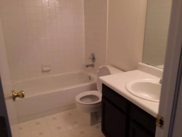 Building Photo - 3 Bedroom 2 bath in Highlands Ranch