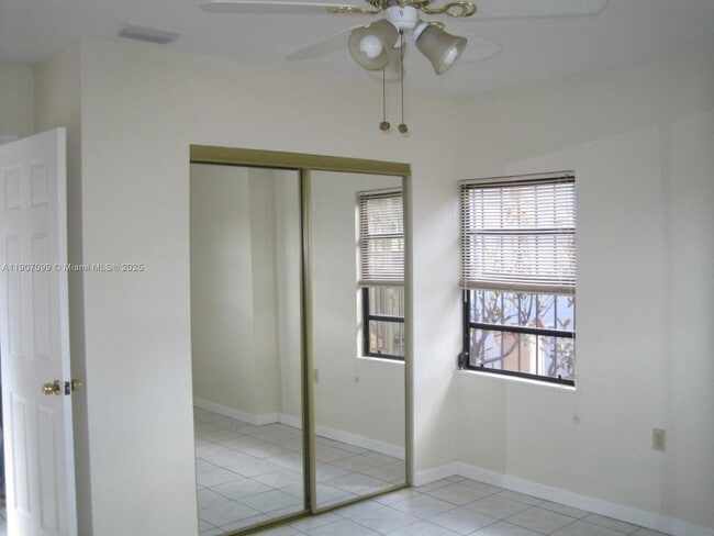 Building Photo - 5661 SW 4th St