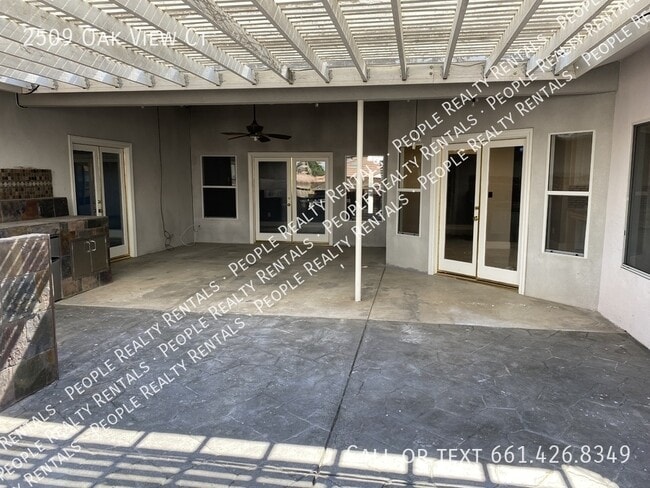 Building Photo - 2509 Oak View Ct
