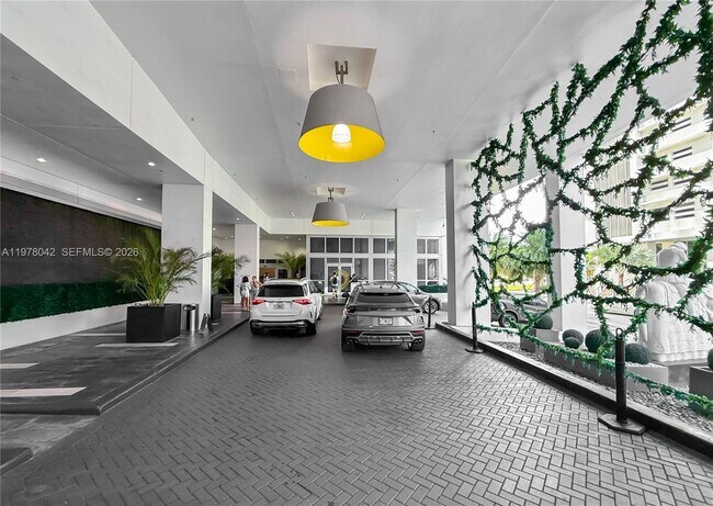 Building Photo - 1100 Biscayne Blvd