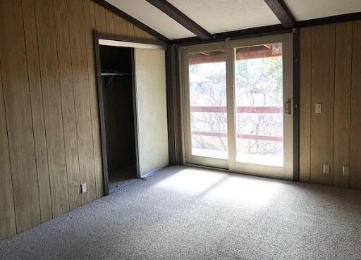Building Photo - 440 Caddy Cir
