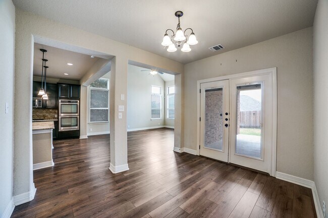 Building Photo - GORGEOUS 4-BEDROOM IN BELTERRA
