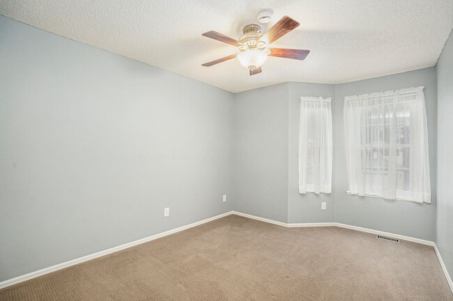 Building Photo - Spacious 4-Bedroom Home in District 20 with Huge Deck & Fenced Yard