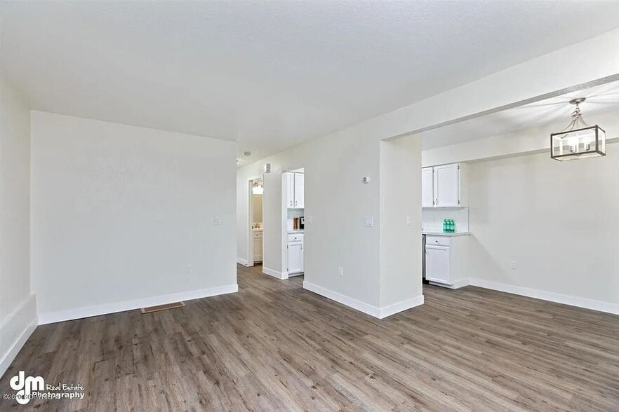 Building Photo - 330 Beulah Cir