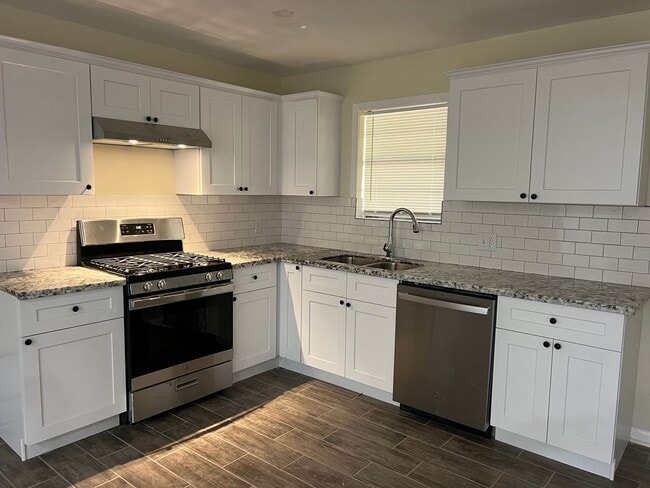 Building Photo - 3014 Nona Cir