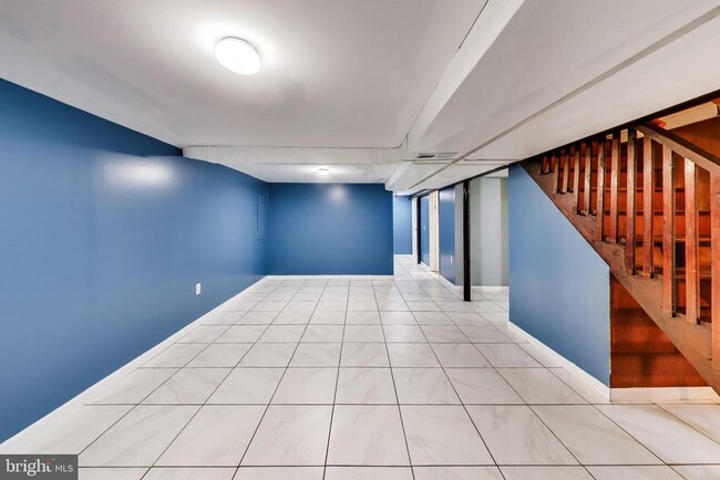 Building Photo - 7215 Normandy Ln