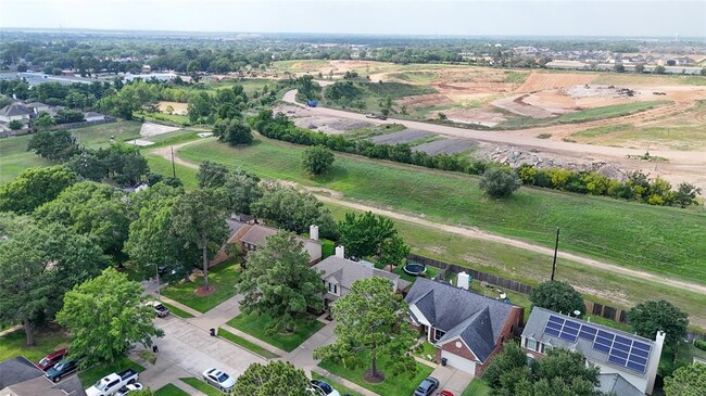 Building Photo - 18838 Appletree Hill Ln