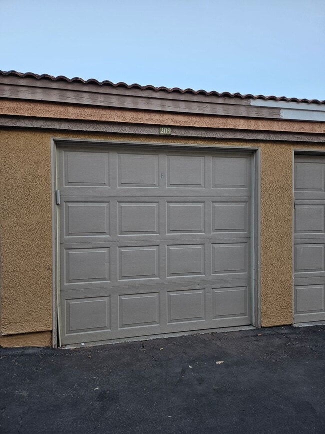 Building Photo - Condo available in beautiful Laguna Niguel!