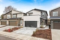 Building Photo - 917 E Bissett St