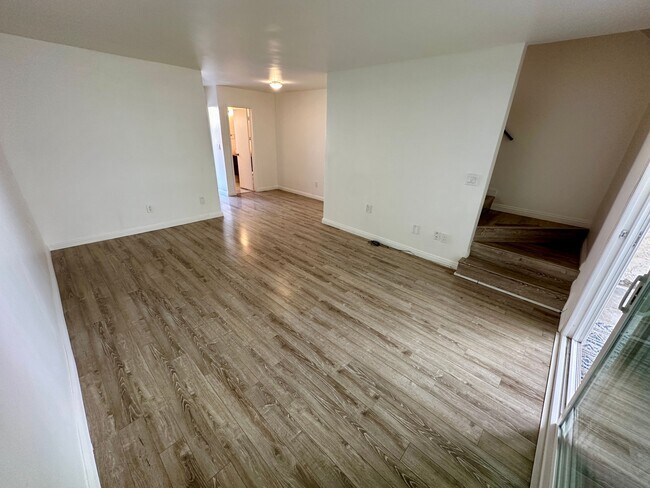 Building Photo - 1815 Armour Ln