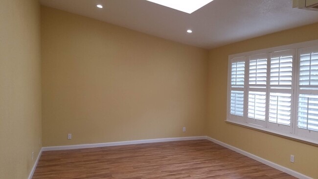 Hall - 33896 Rowland Dr