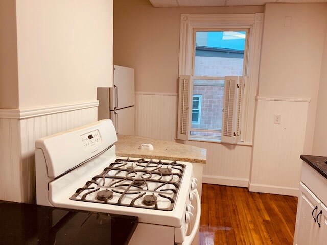 Building Photo - 22 Parker Hill Ave