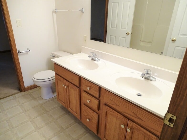 Building Photo - 507 Foggy Bottom Rd