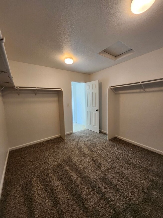 Building Photo - *MOVE IN SPECIAL - 2 WEEKS FREE!!* Beautiful Yuba City Home