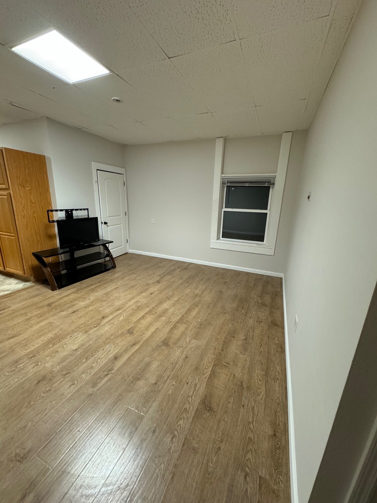 Building Photo - 104 N Water St