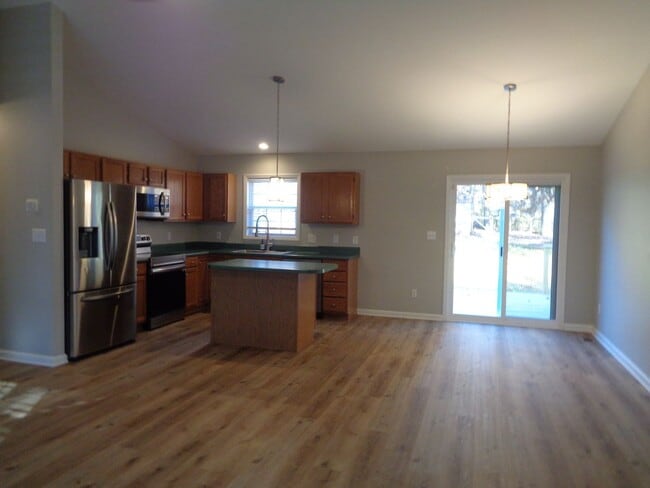 Building Photo - NICE-One Level House for Rent in Oak Ridge