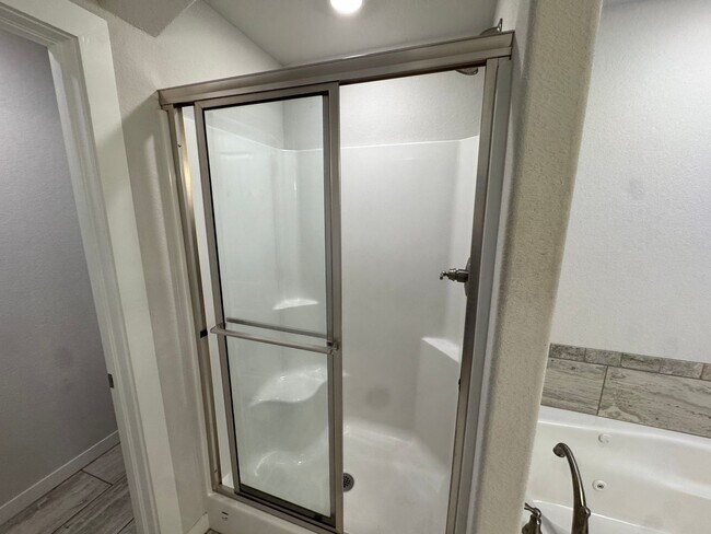 Building Photo - 4401 Havanna