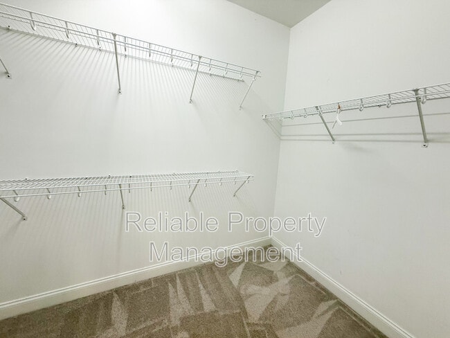 Building Photo - 256 Denby Cir