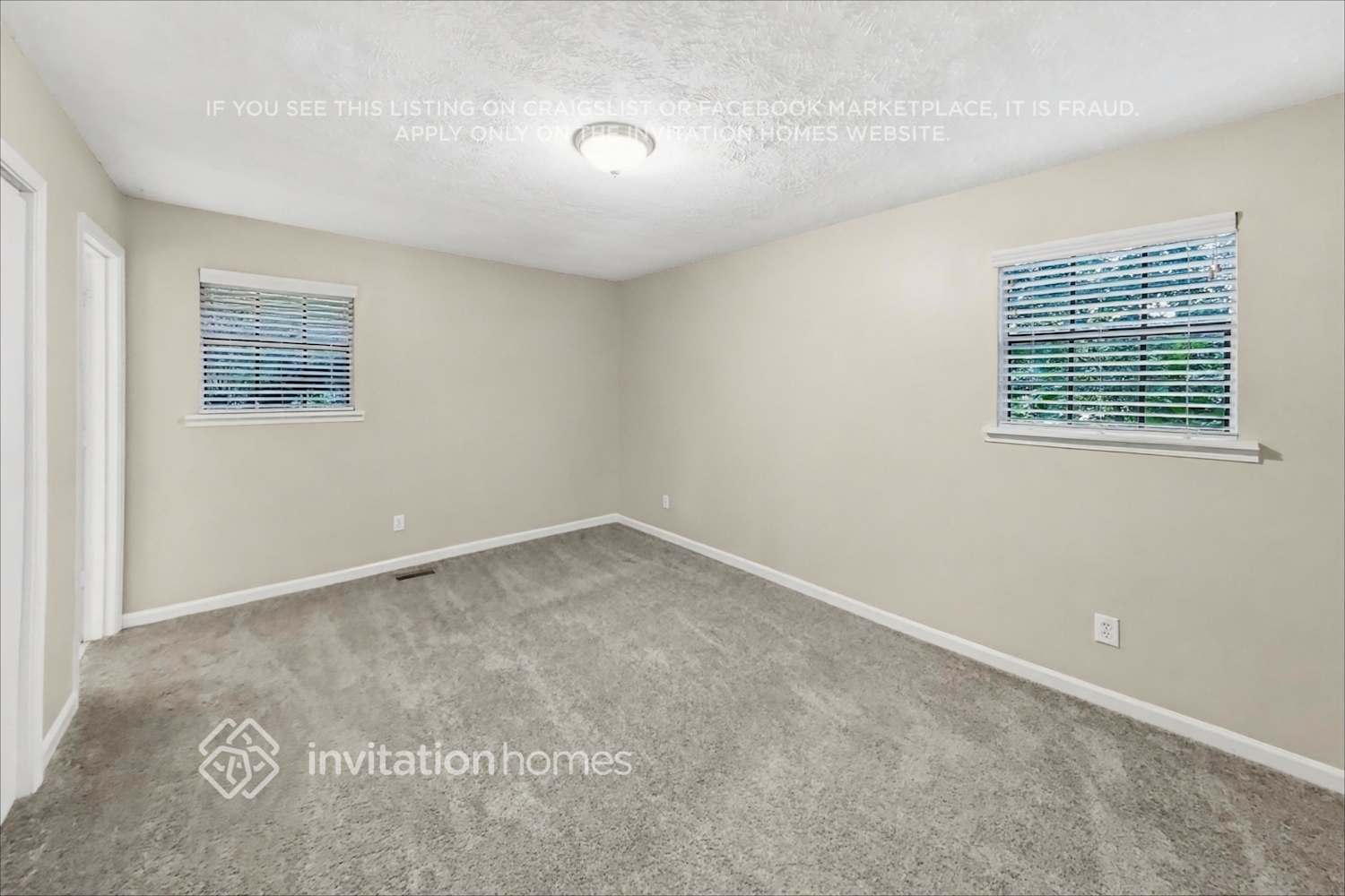 Building Photo - 216 S Sequoya Dr