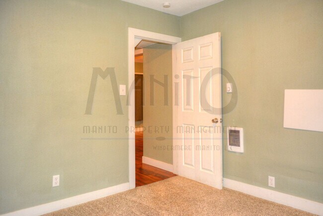 Building Photo - 427 W Garland Ave
