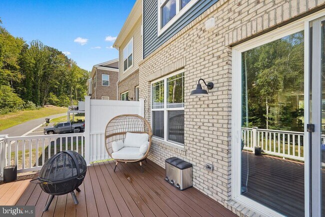 Building Photo - 2802 Bridgewater Dr