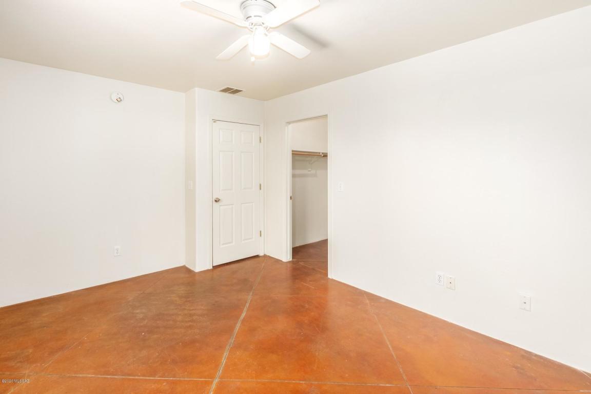 Building Photo - 405 E Geronimo Bluff Loop