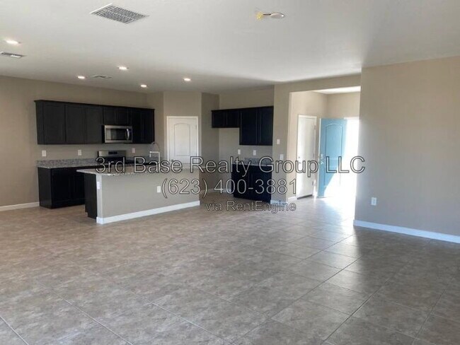 Building Photo - 3336 N 300th Dr